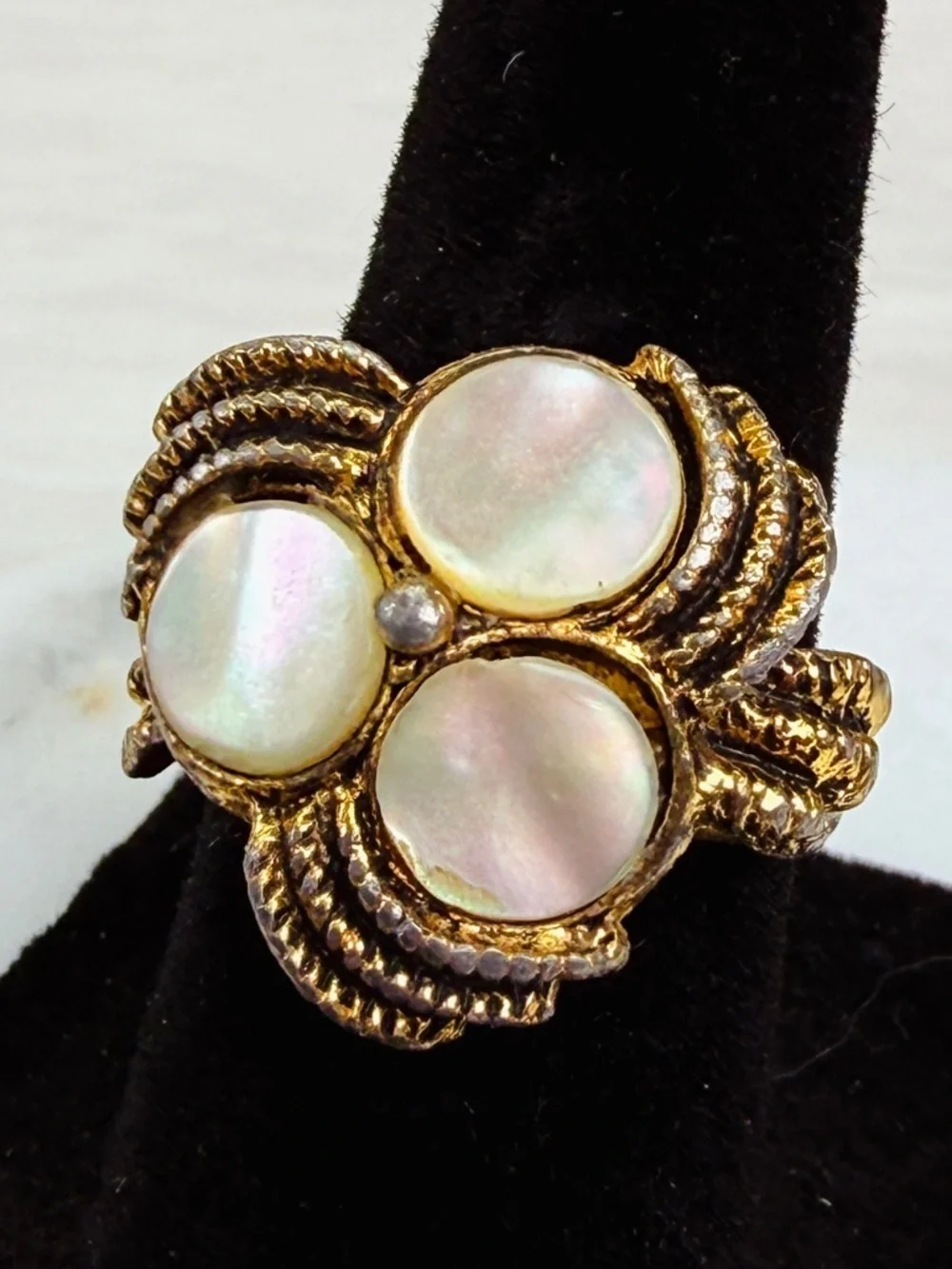 Vintage Aged Goldtone Mother of Pearl Triple Disk Statement Ring sz 4 3/4